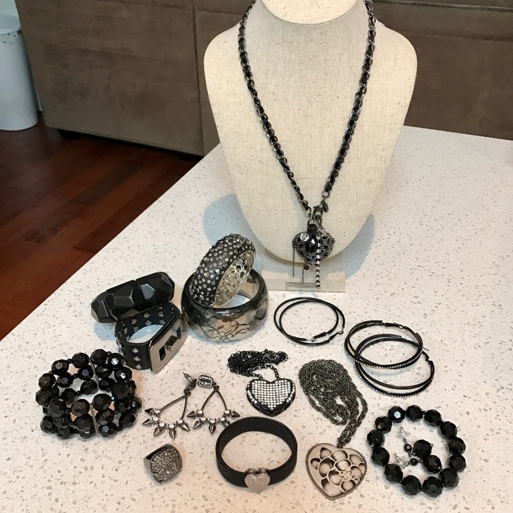 ❌SOLD❌ Jewelry Lot!