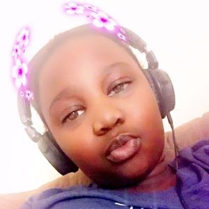 Meet your Posher, Briana