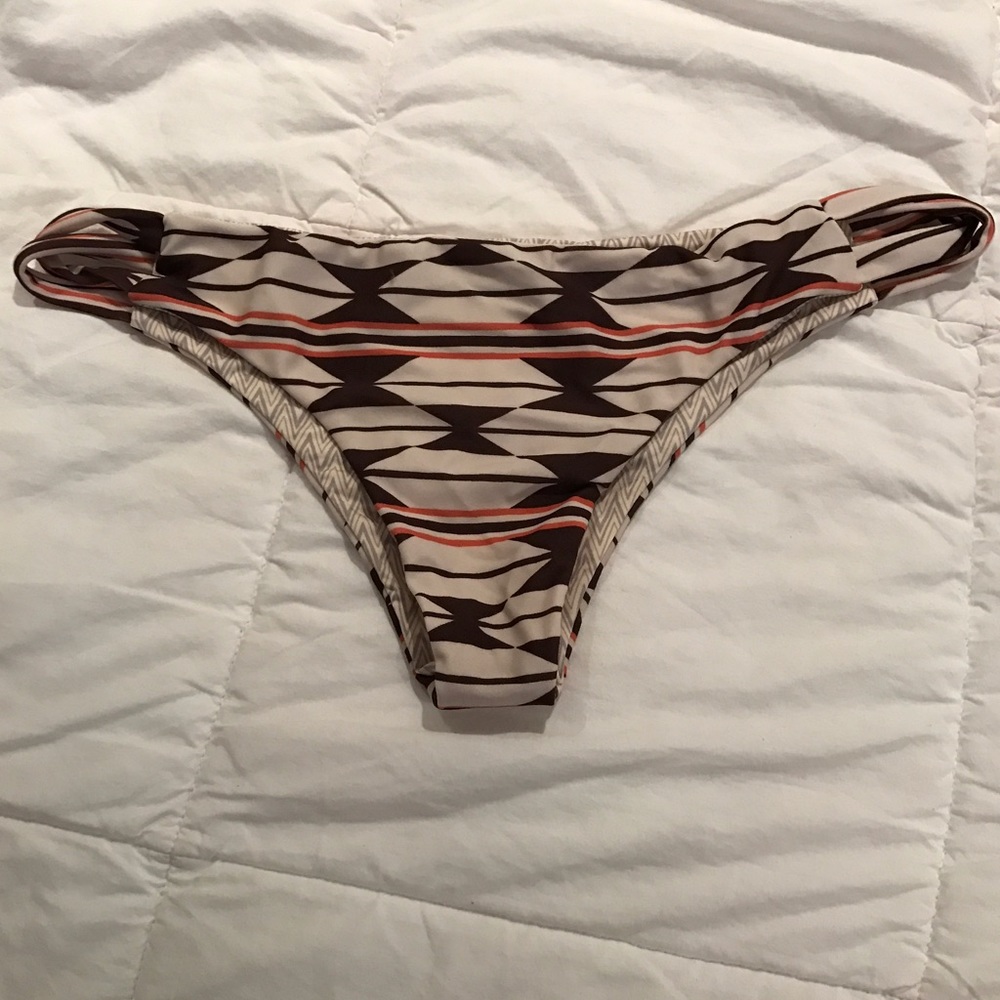 Ulus bottoms in Native