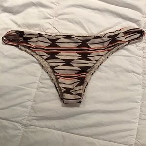 Ulus bottoms in Native