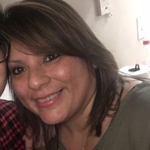 Meet your Posher, Alicia