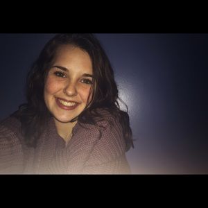 Meet your Posher, Mikayla