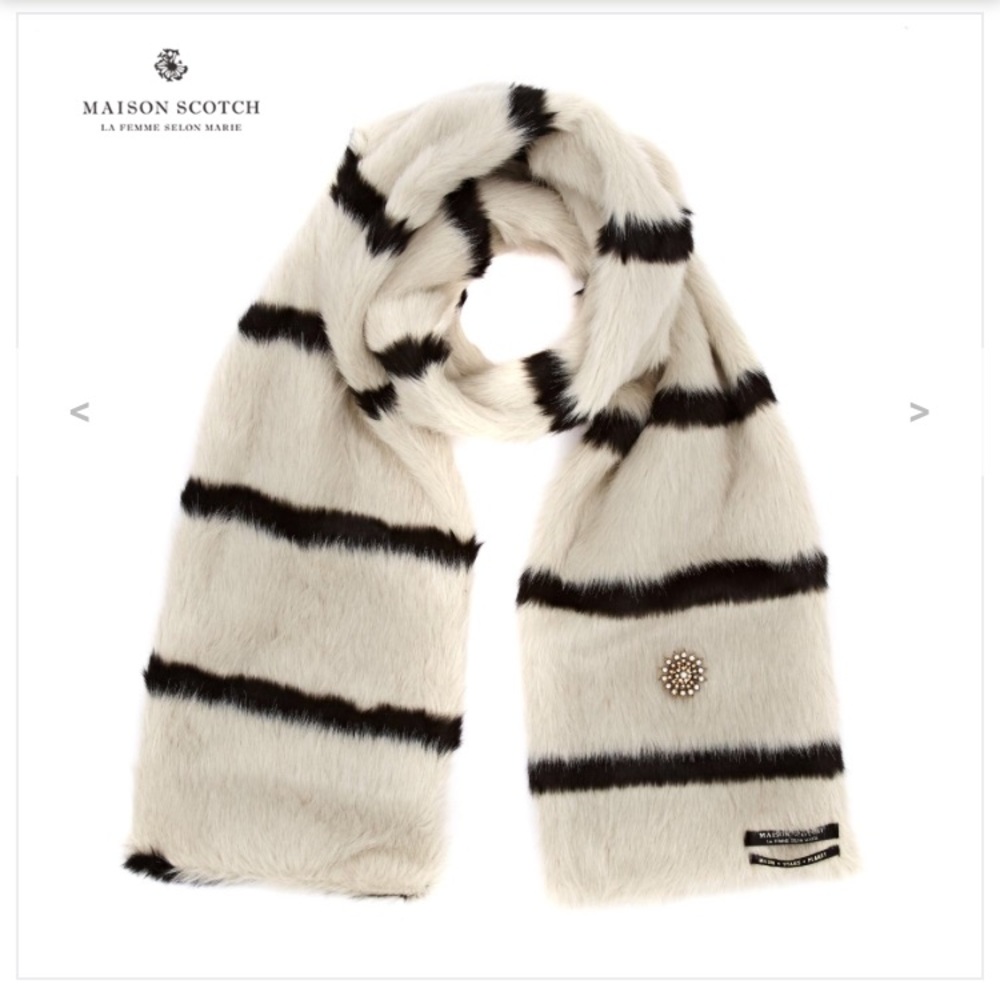 ❤FINAL❤ Maison Scotch Fur Scarf