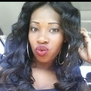 Meet your Posher, Crystal