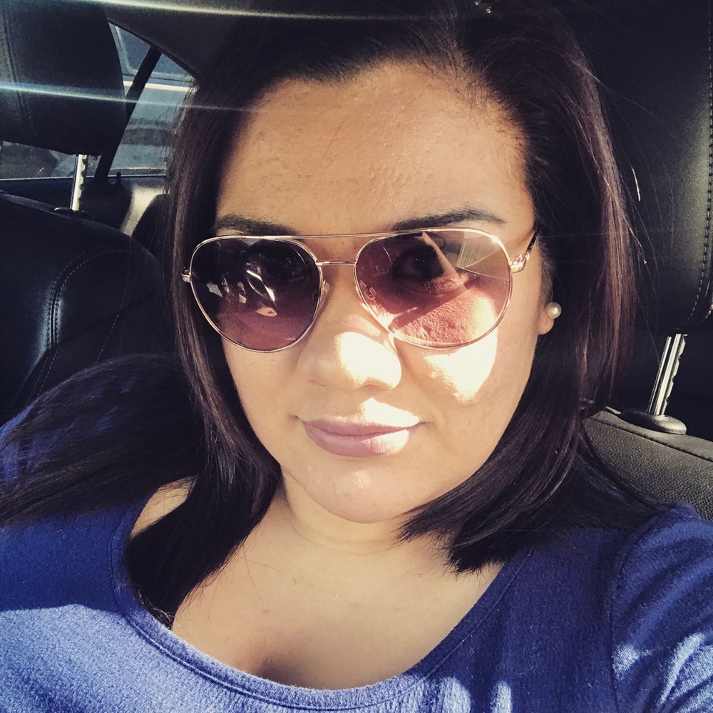 Meet your Posher, Marissa