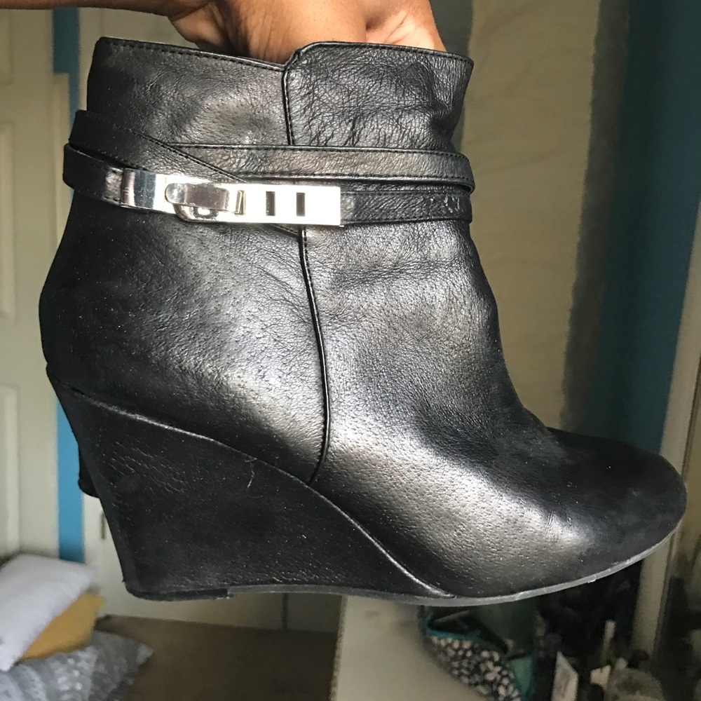 Chinese Laundry Wedge Booties -- Only worn once!
