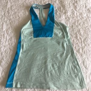 Lululemon blue workout top size 6