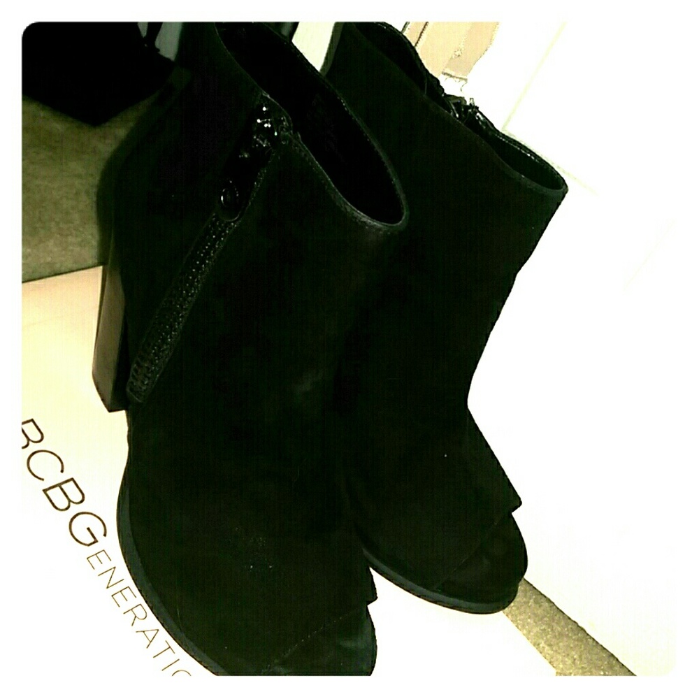 Black peep toe BCBG generation bootie BG-Rocco