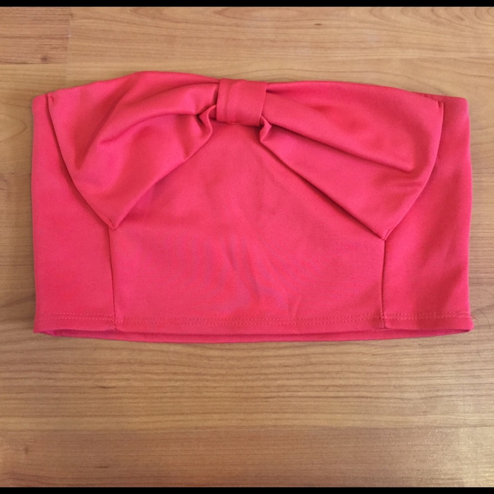 Strapless bow crop top