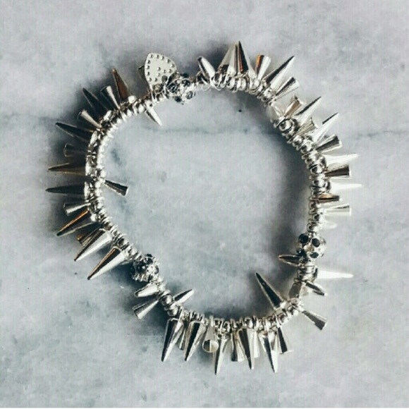 Stella & Dot spiked renegade silver bracelet - Picture 3 of 3