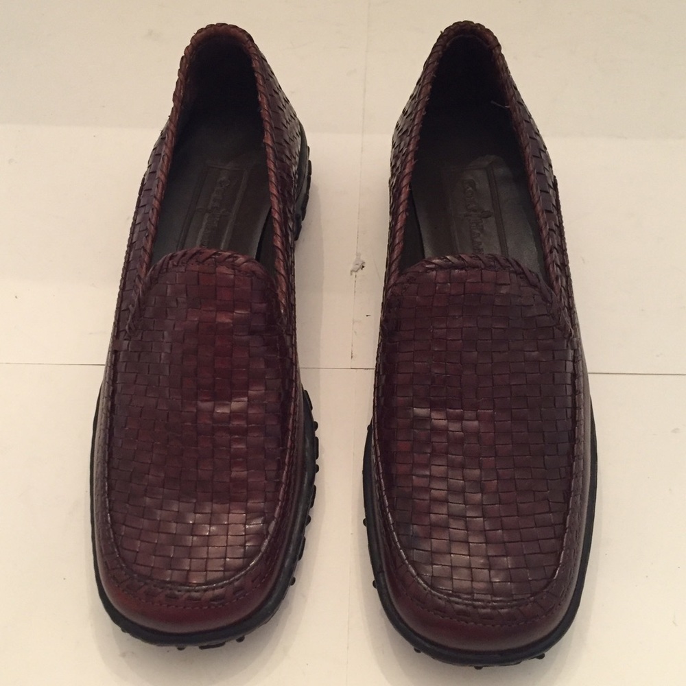 Cole Hann NWOT woven slip on shoes