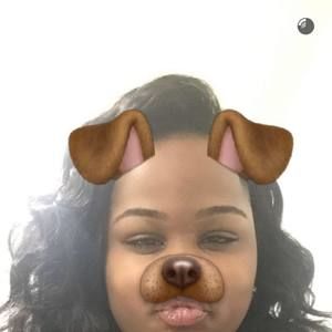 Meet your Posher, Andrea