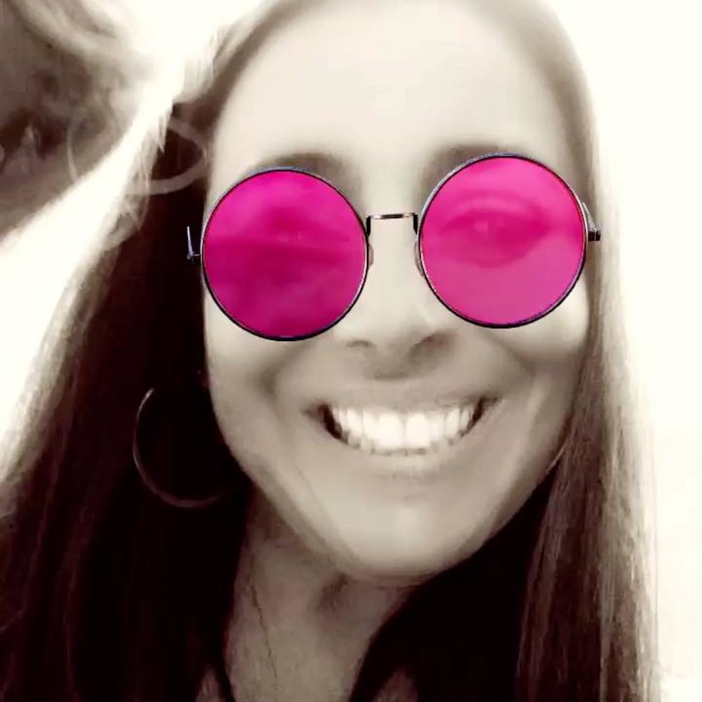 Meet your Posher, Dina