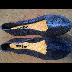 UNR8TED crochet flats NWOT