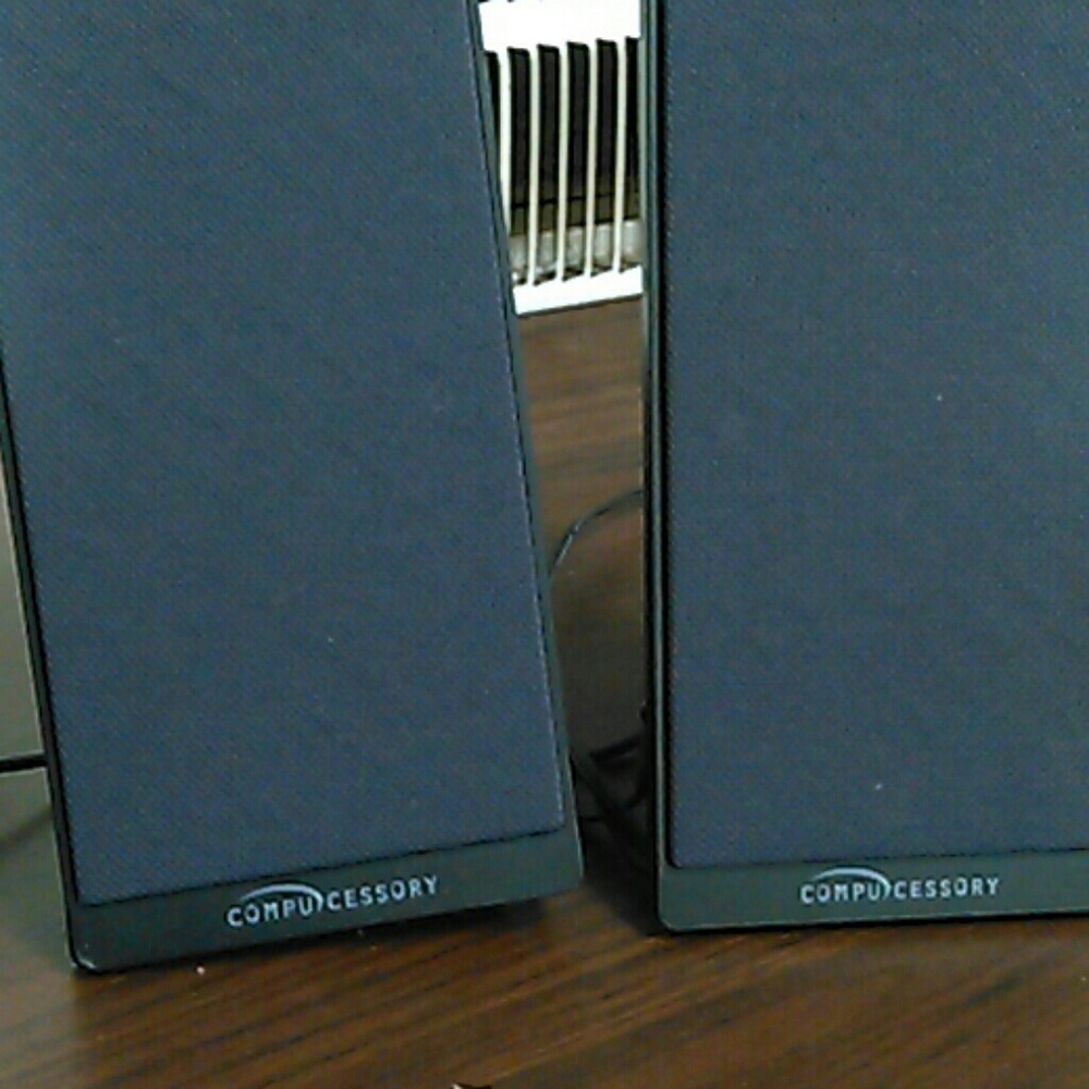 Comput cessory - Picture 3 of 4