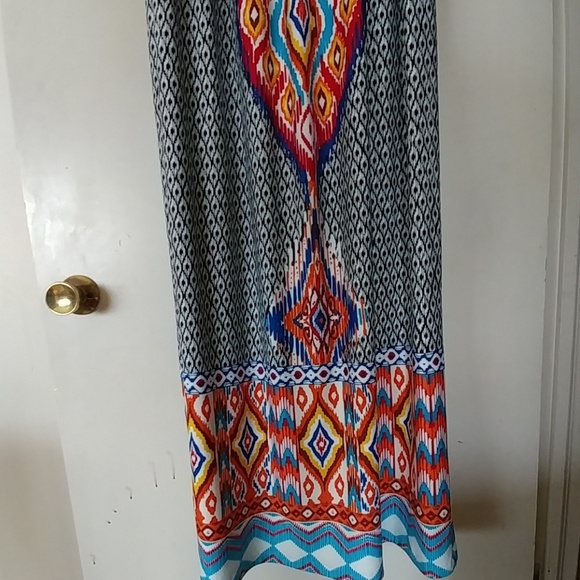 NWT TRIBAL PRINT HALTER MAXI DRESS SIZE M - Picture 3 of 8