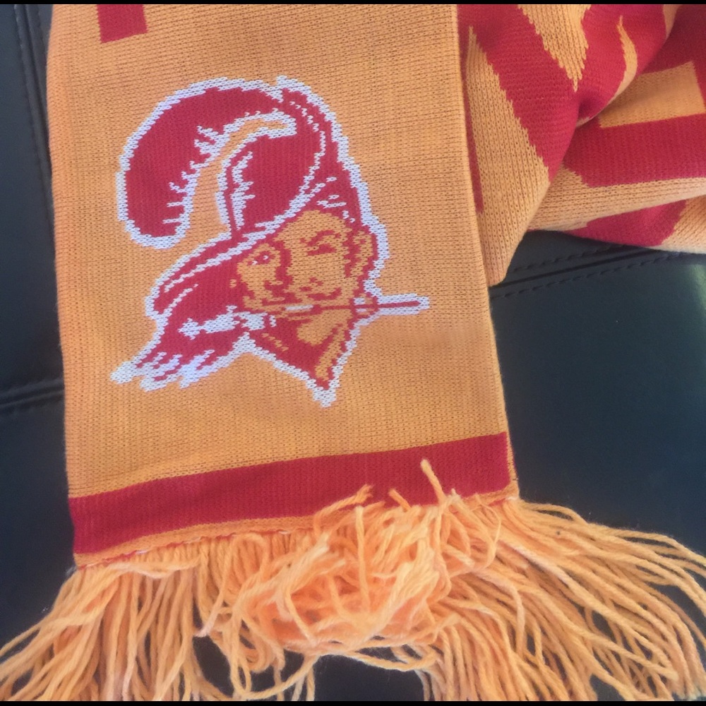 Tampa Bay Buccaneers Scarf Mitchell & Ness