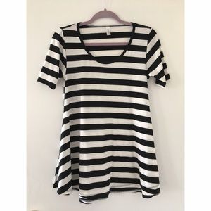 Lularoe LLR XXS Perfect Tee