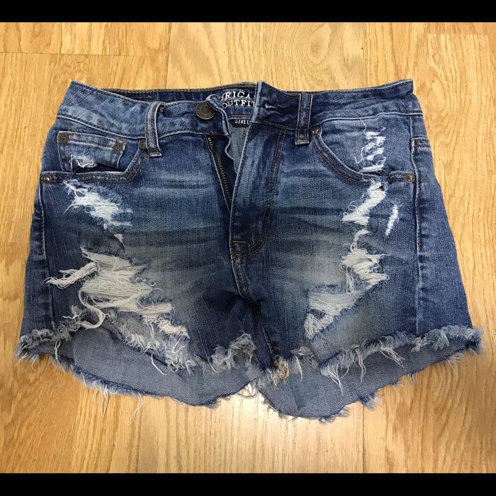 AE HIGH RISE SHORTIES sz 0