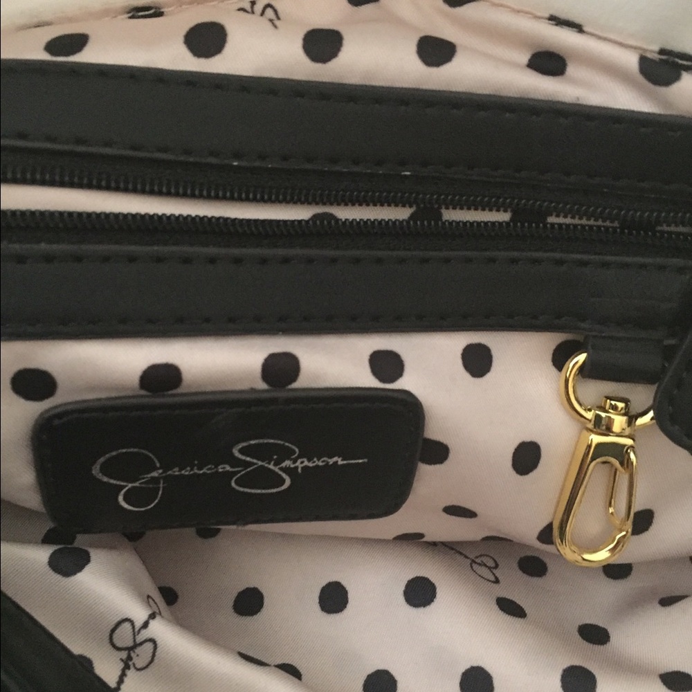 Jessica Simpson Handbag. - Picture 3 of 4