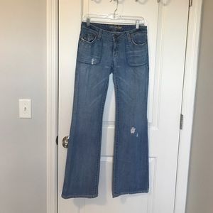 Wide led distressed jeans