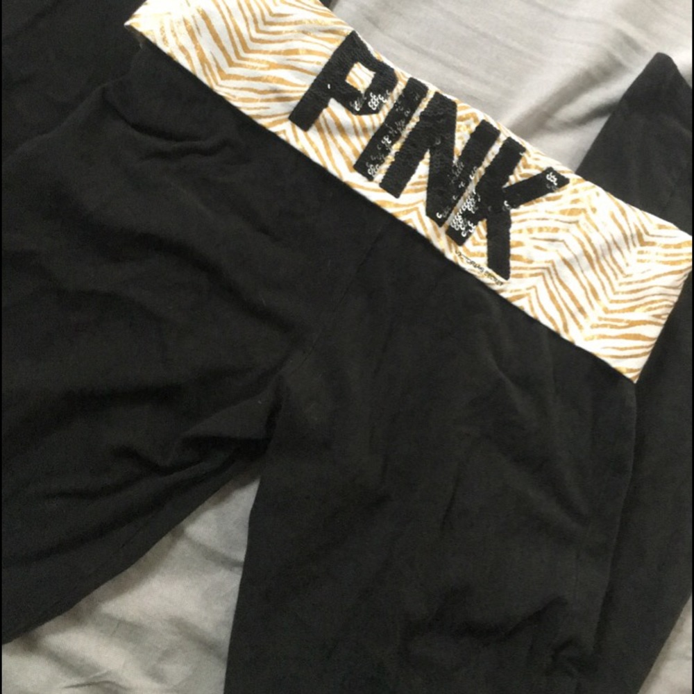 VS PINK yoga pants