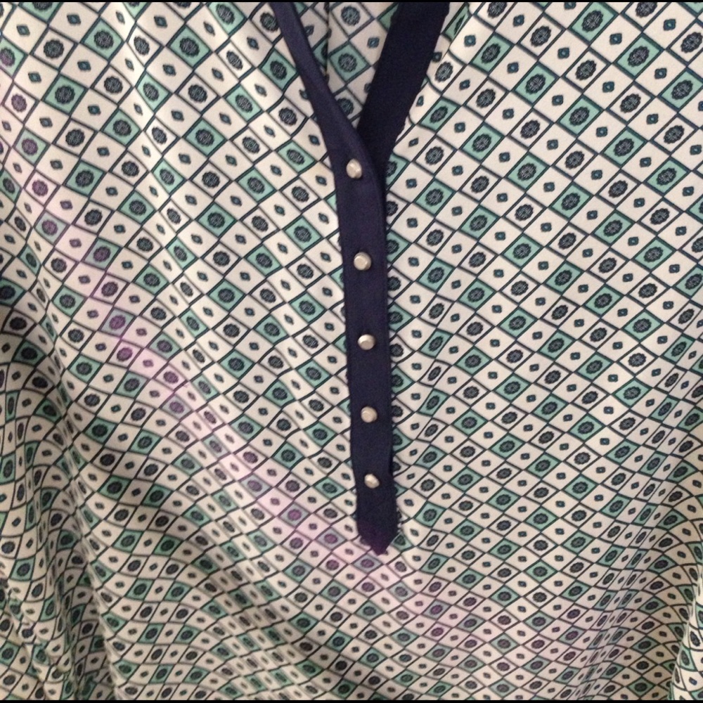 Blouse - Picture 2 of 4