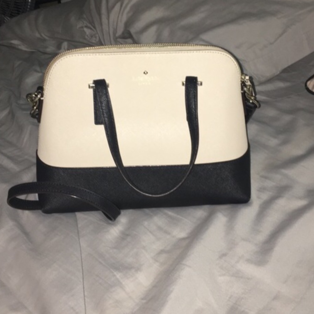 Kate spade Masie! In goon condition :)