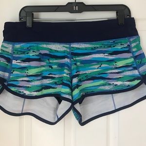 Lululemon size 10 speed short 4way