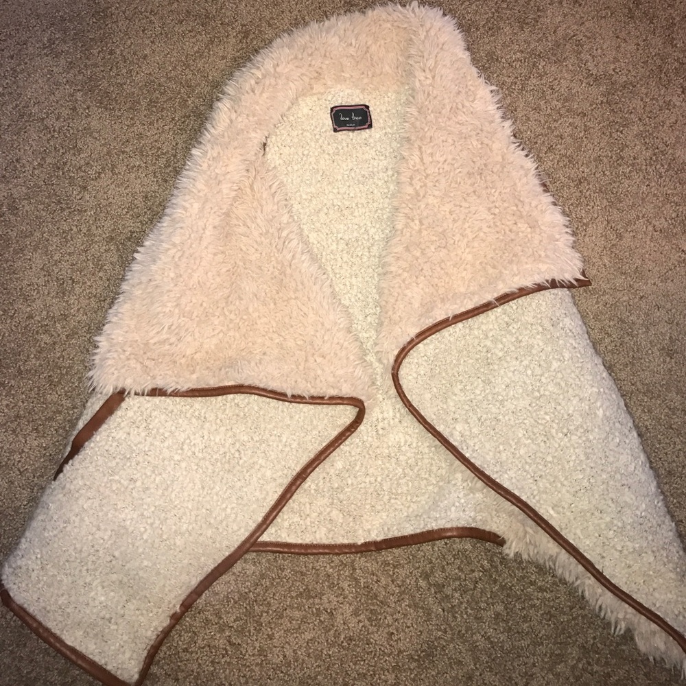 faux fur love tree vest