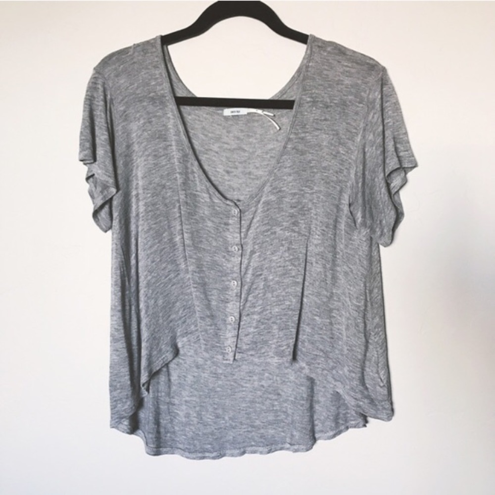 UO high low crop top