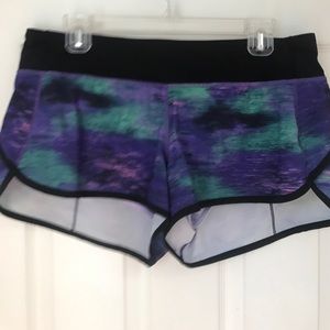 Lululemon size 10 speed short 4way