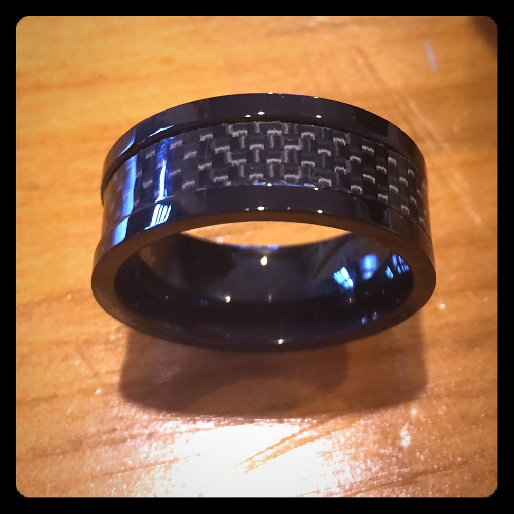Black carbon fiber men's ring