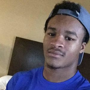 Meet your Posher, Deonta