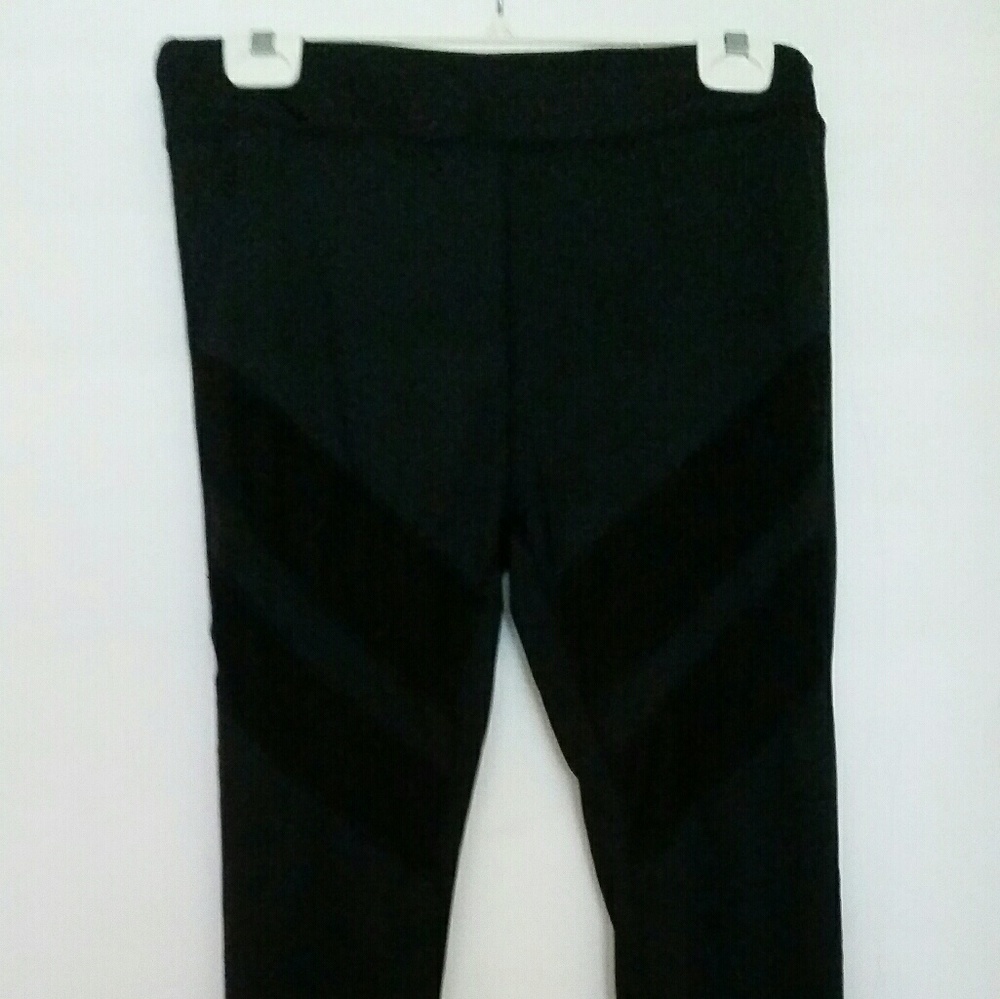 Leggings with Mesh Detailing