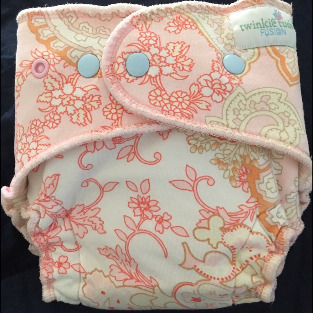 Twinkie Tush Lady in Waiting Cloth Diaper