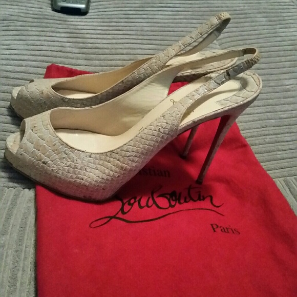 Authentic Christian louboutin Python Sling backs. Great condition - Picture 3 of 6