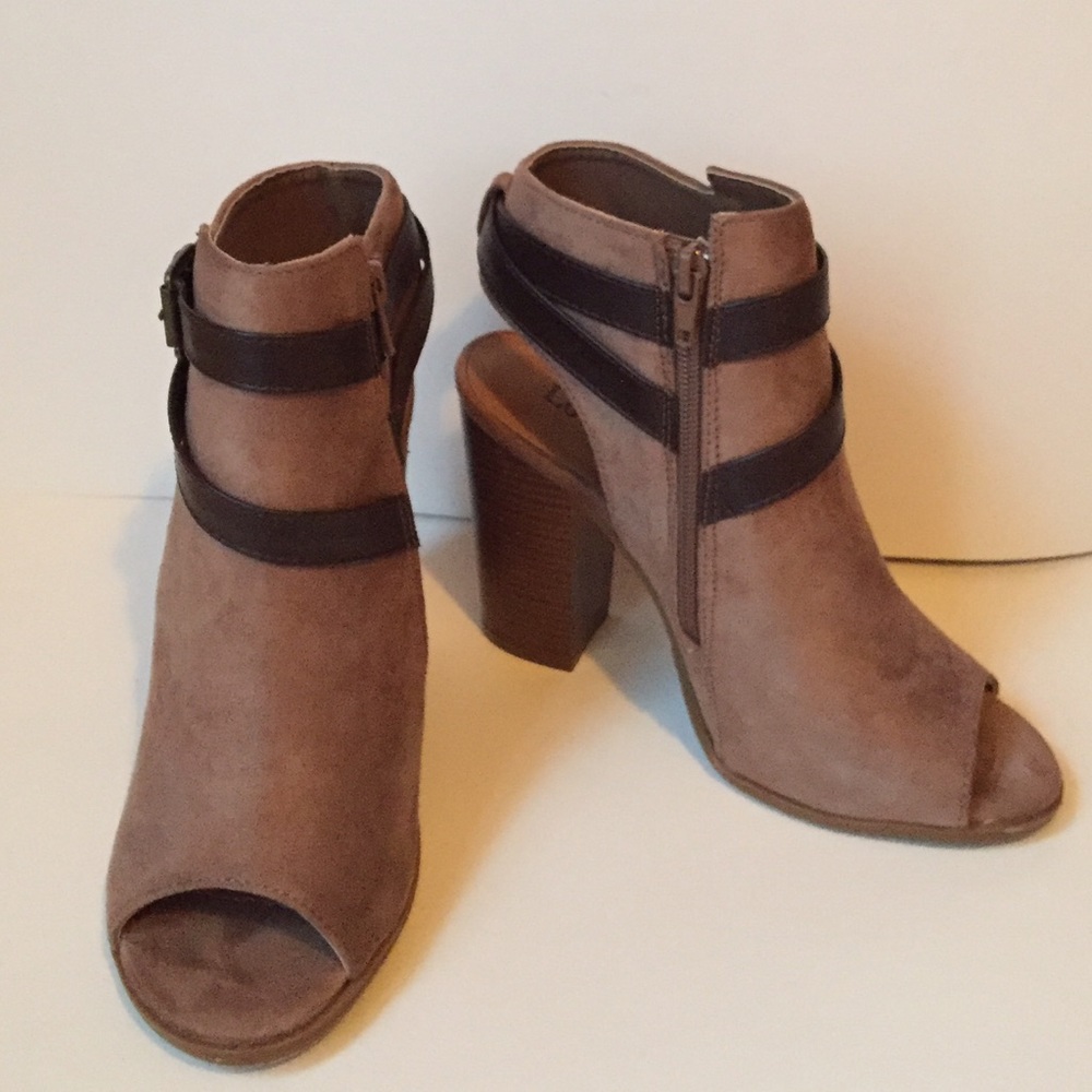 Last Pair (5.5)Taupe Peep Toe Buckle Booties - Picture 3 of 5