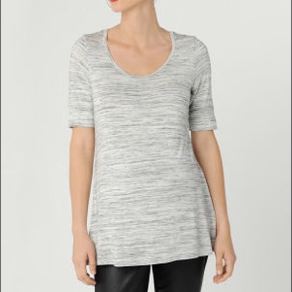 A Pea in the Pod scoop neck a line maternity shirt