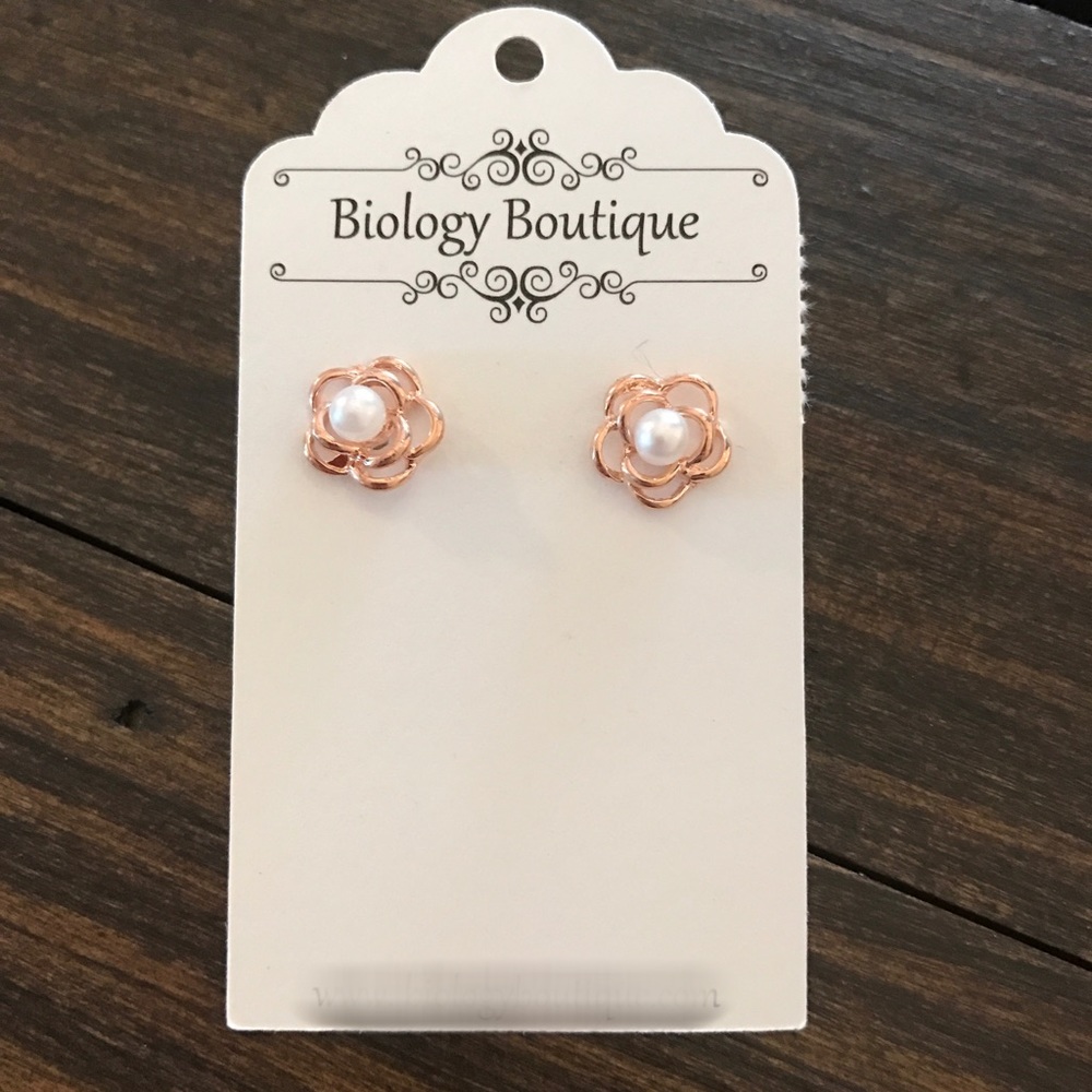 Mackenzie Earring Studs