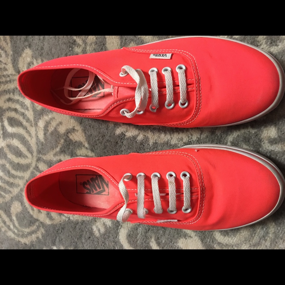 Vans coral size 8 1/2 women and 7 1/2 men's