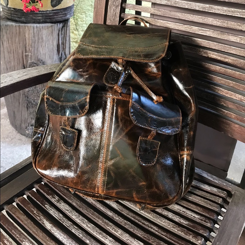 Larga Backpack 🎒