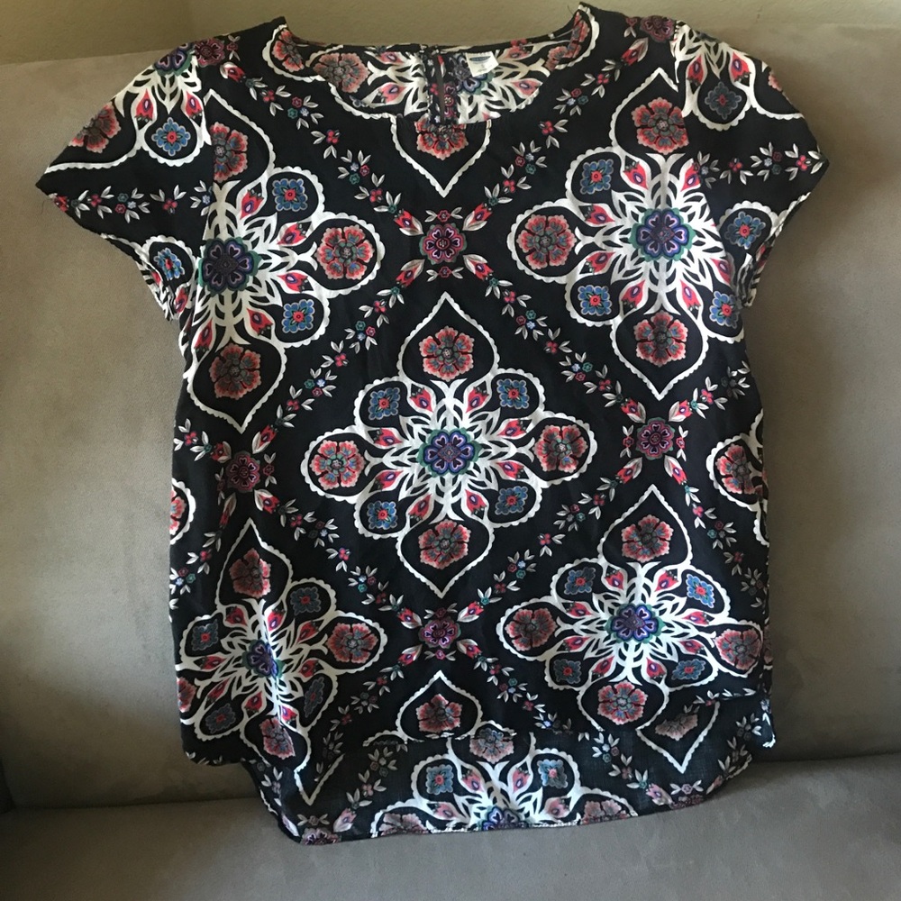 Old Navy top, EUC