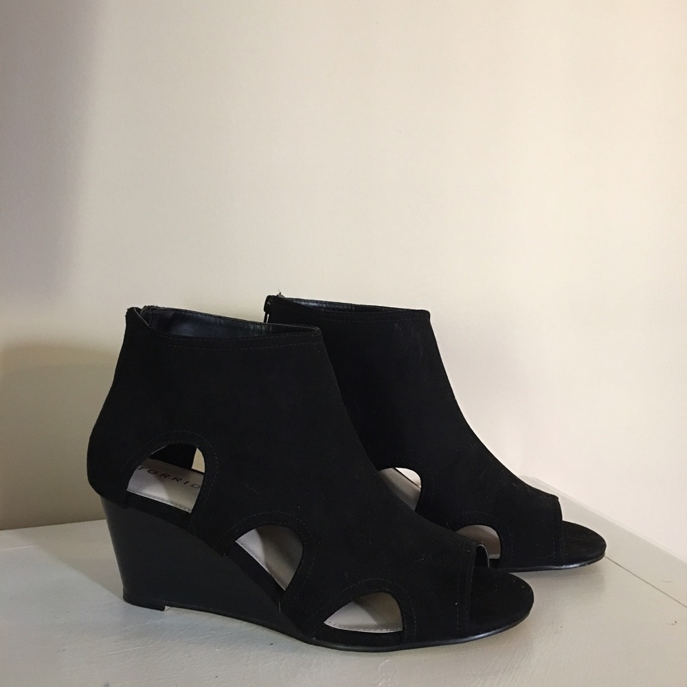Torrid Wedge, like NEW
