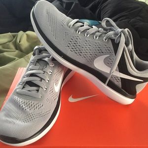 🔥Brand New!! 🔥Nike Flex Run