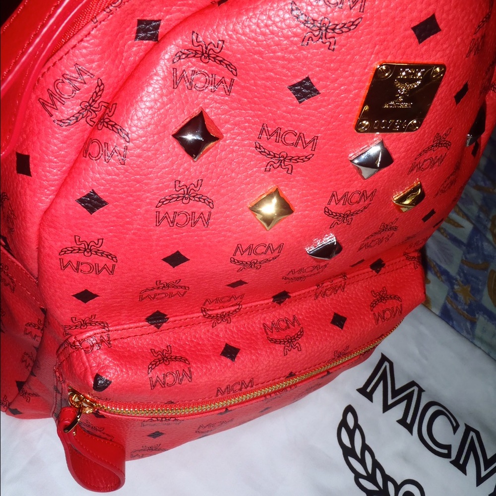 Red MCM backpack - Picture 2 of 5