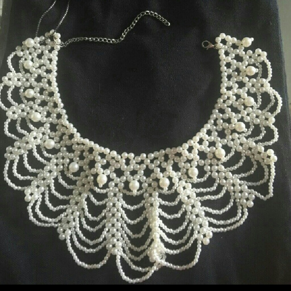 ๐๐GIFTED๐๐ Handmade White Pearl Necklace - Picture 3 of 3
