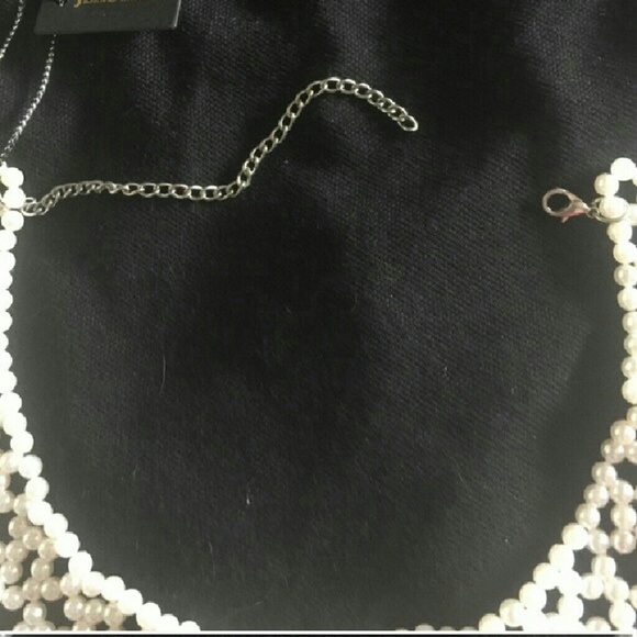 💕💕GIFTED💕💕 Handmade White Pearl  Necklace - Picture 2 of 3