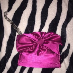 Small wristlet