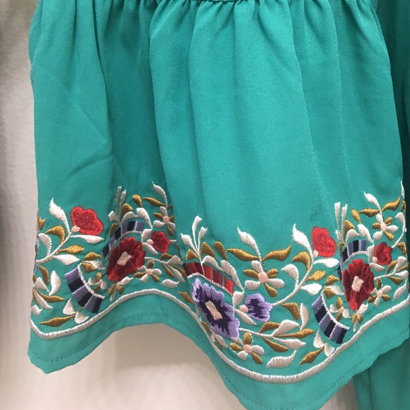 Off the shoulder dress - Picture 2 of 2